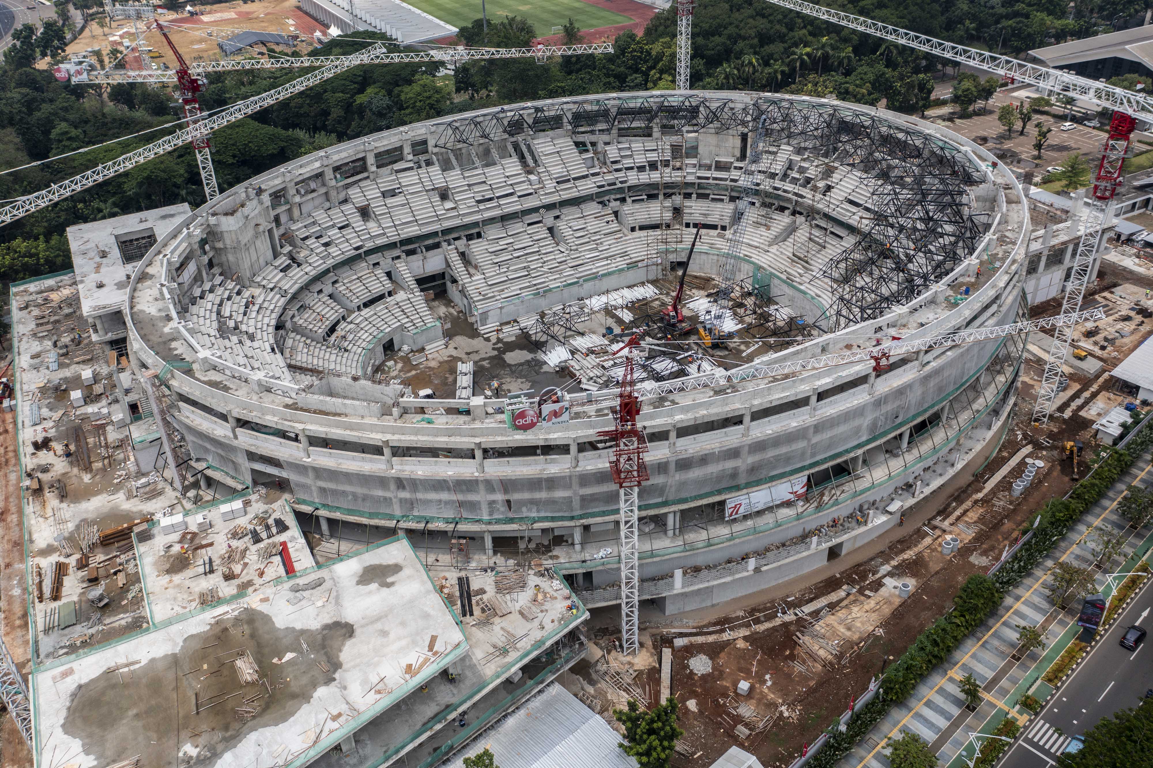 Pembangunan stadion multifungsi di kompleks GBK