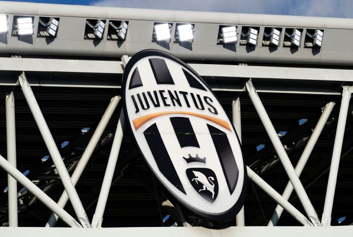Juventus Disanksi Pengurangan 15 Poin