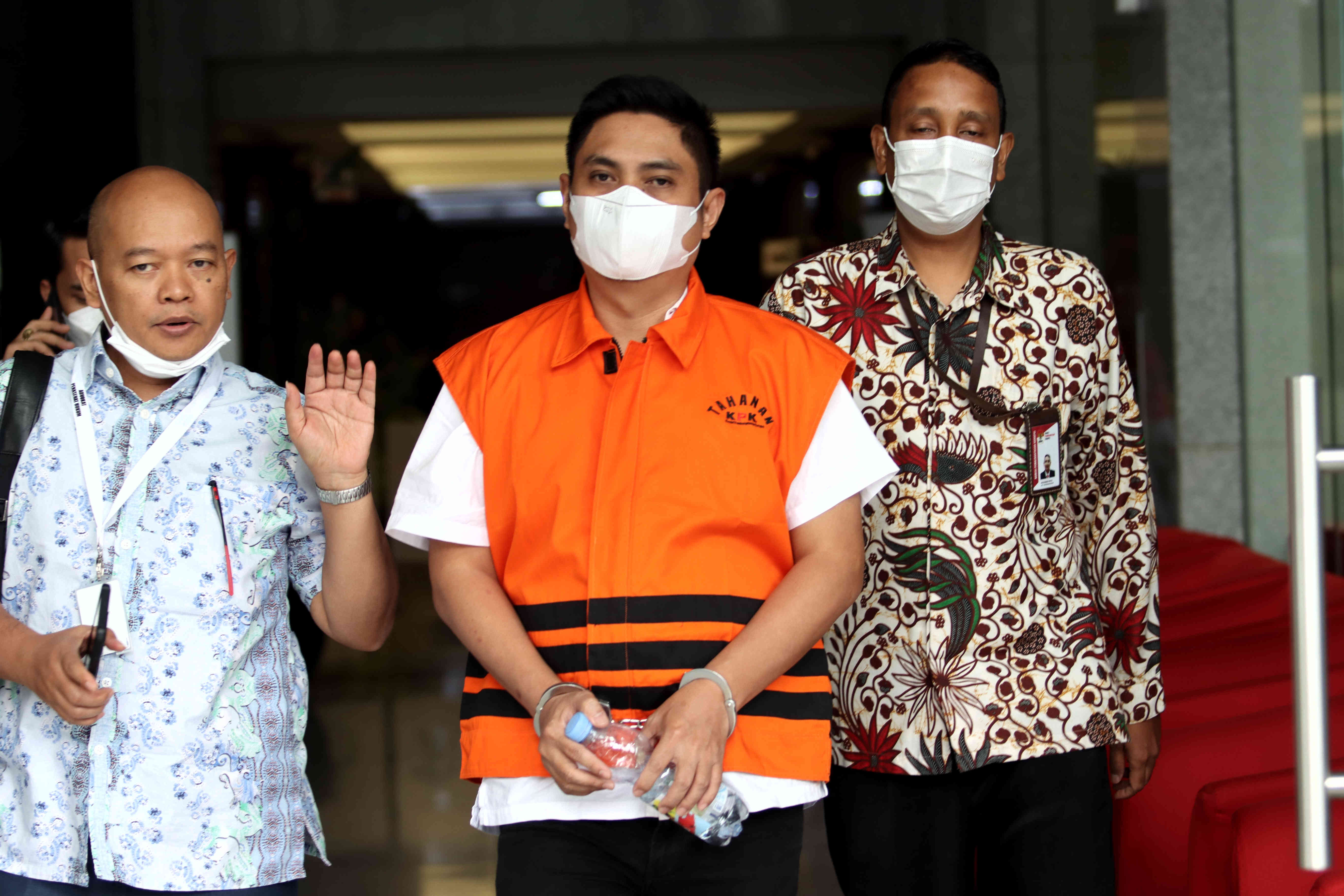 Terdakwa kasus gratifikasi pemberian izin usaha pertambangan (IUP) Mardani H. Maming.