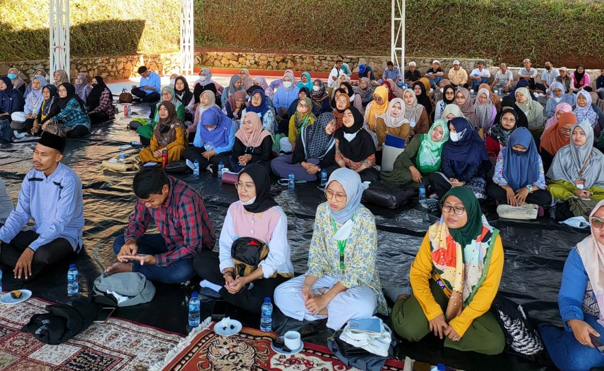 Sekolah KB-TK Prestasi Global, Depok, menggelar acara syukuran atas keberhasilan meraih juara 1 lomba Sekolah Ramah Anak se-Jawa Barat.
