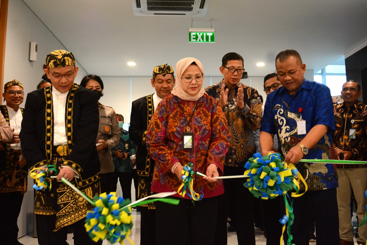 Peresmian wajah baru kantor layanan BPJS Ketenagakerjaan di Cikokol, Tangerang