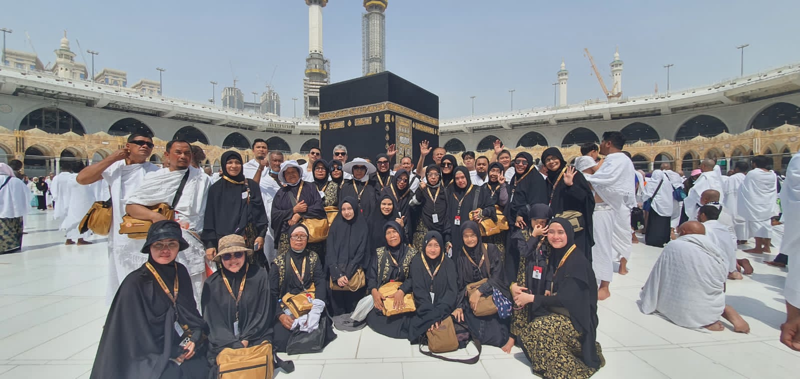 Jemaah umrah yang menggunakan Garislurus Travel