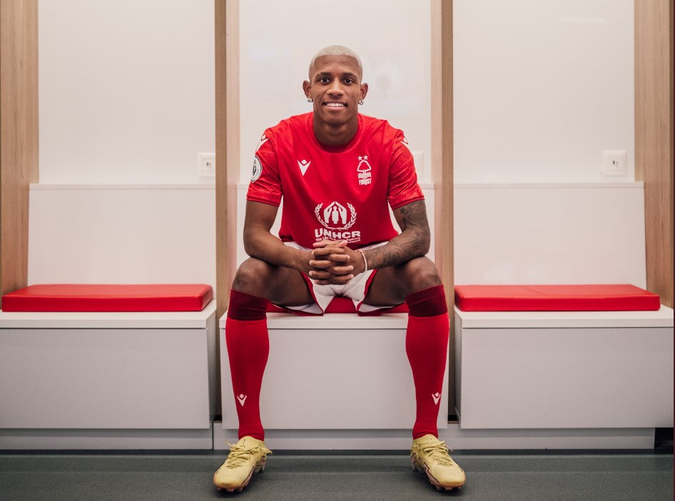 Forest Datangkan Danilo dari Palmeiras