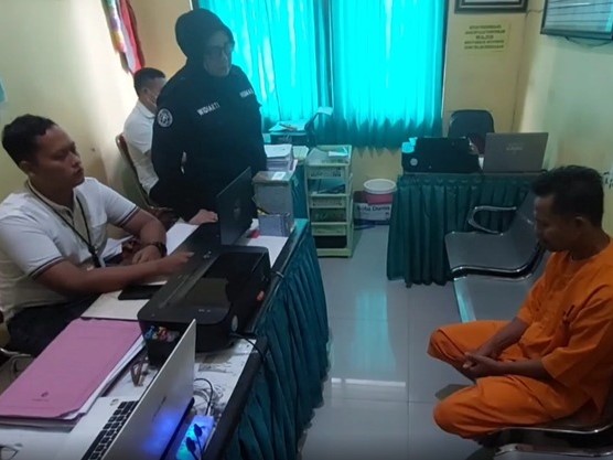 Tersangka pencabulan.