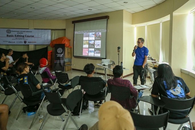 Acara pelatihan 'Basic Editing Course' yang dilaksanakan Kamerawan Jurnalis Indonesia, Sabtu (14/1). 