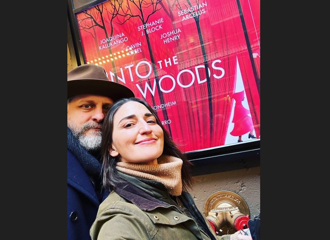 Pasangan selebritas Sara Bareilles dan Joe Tippett