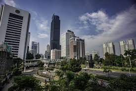 Foto udara gedung perkantoran di Jakarta. 
