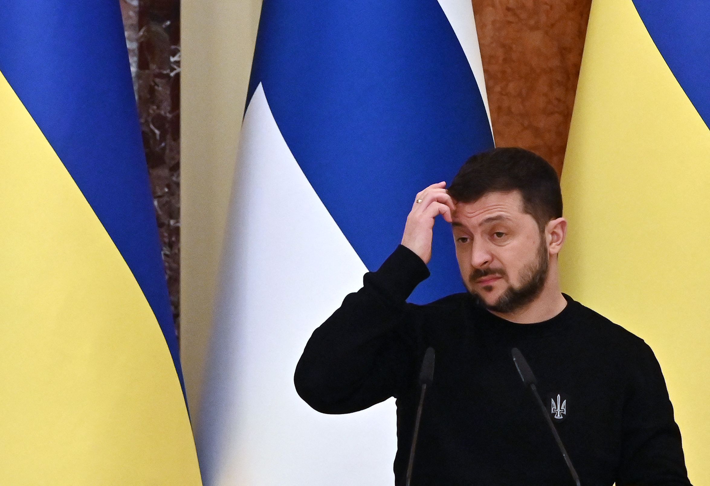 Presiden Rusia Volodymyr Zelensky saat memberikan keterangan pers.