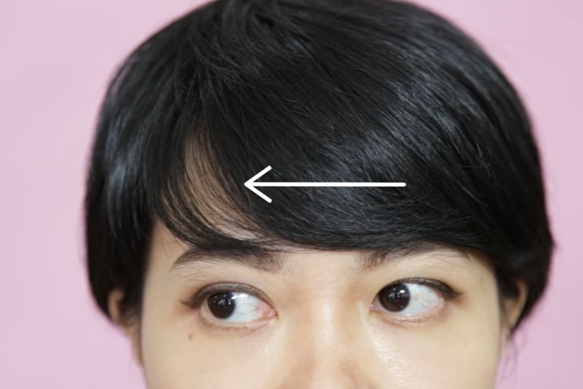 Salah satu gerakan olahraga atau senam mata.