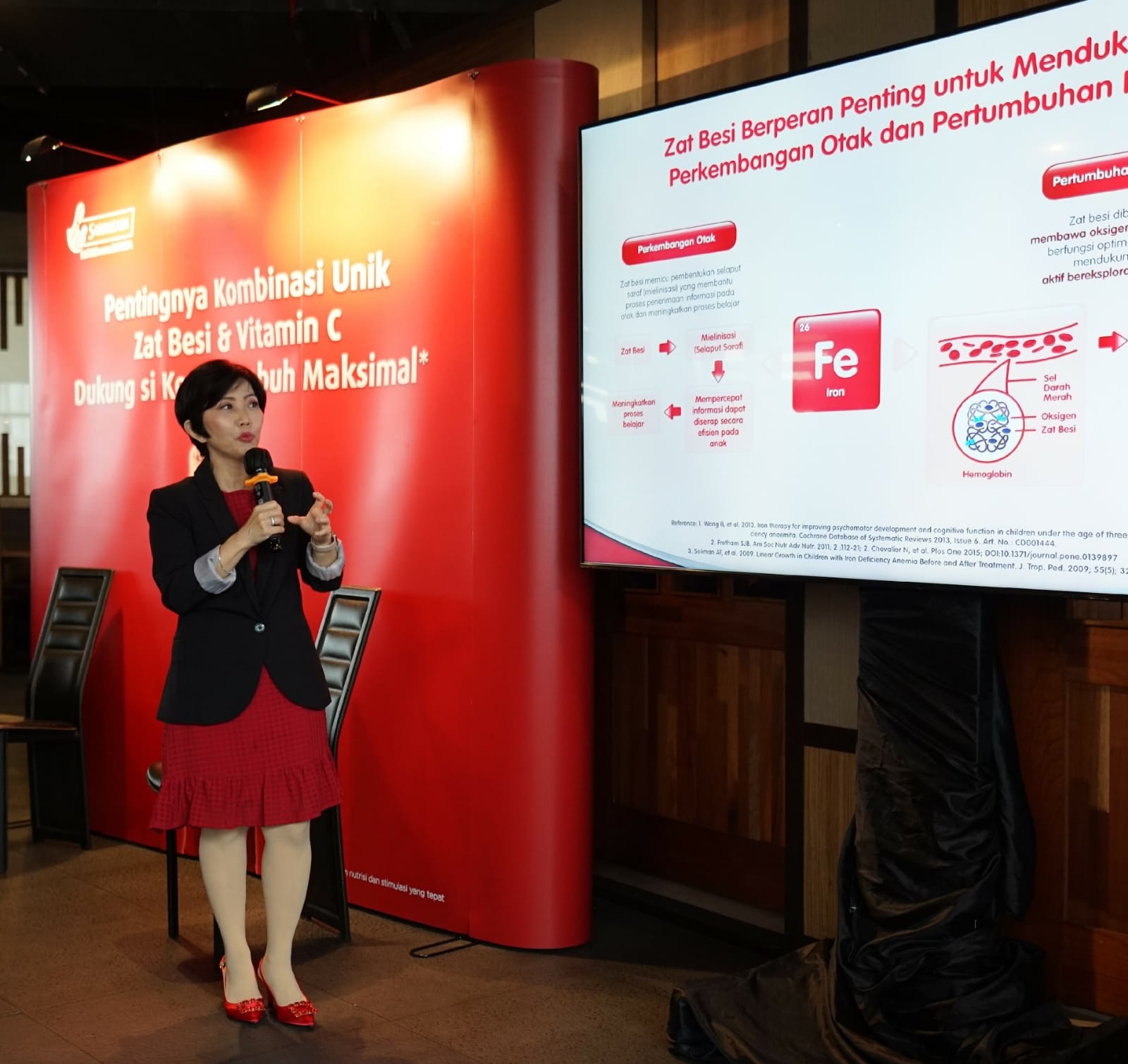 Seminar kesehatan digelar SGM Eksplor dengan menghadirkan Presiden Indonesian Nutrition Association Dr.dr.Luciana B. Sutanto, MS, SpGK(K).  