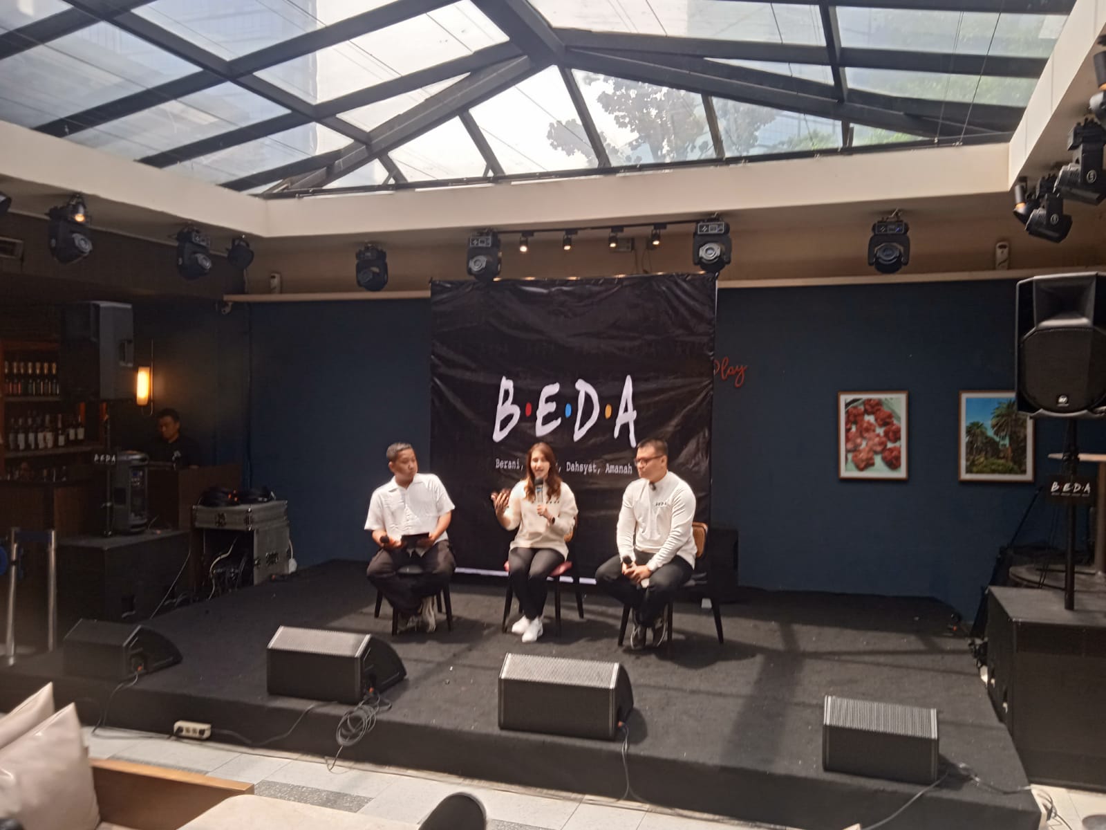 Tsamara Amany dalam acara deklarasi komunitas pecinta sepak bola (B.E.D.A) dukung Erick Thohir sebagai ketua umum PSSI, Rabu (18/1) di Jakar