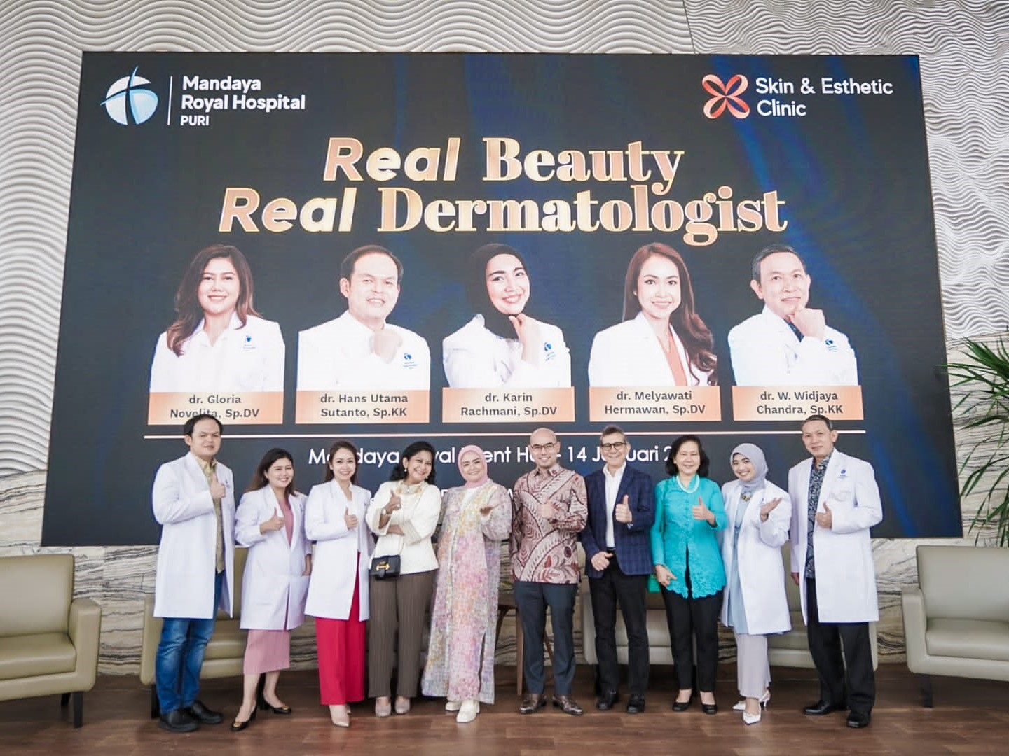 Kini ada teknologi laser pico dari Amerika dan dilengkapi handpiece terbaru yaitu 730 nm.