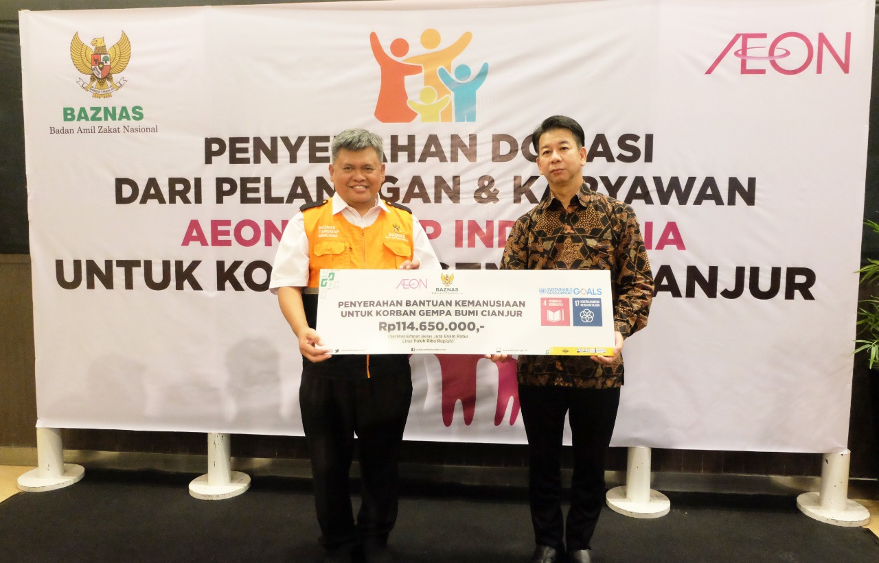 Penyerahan donasi dana pemulihan dampak gempa Cianjur