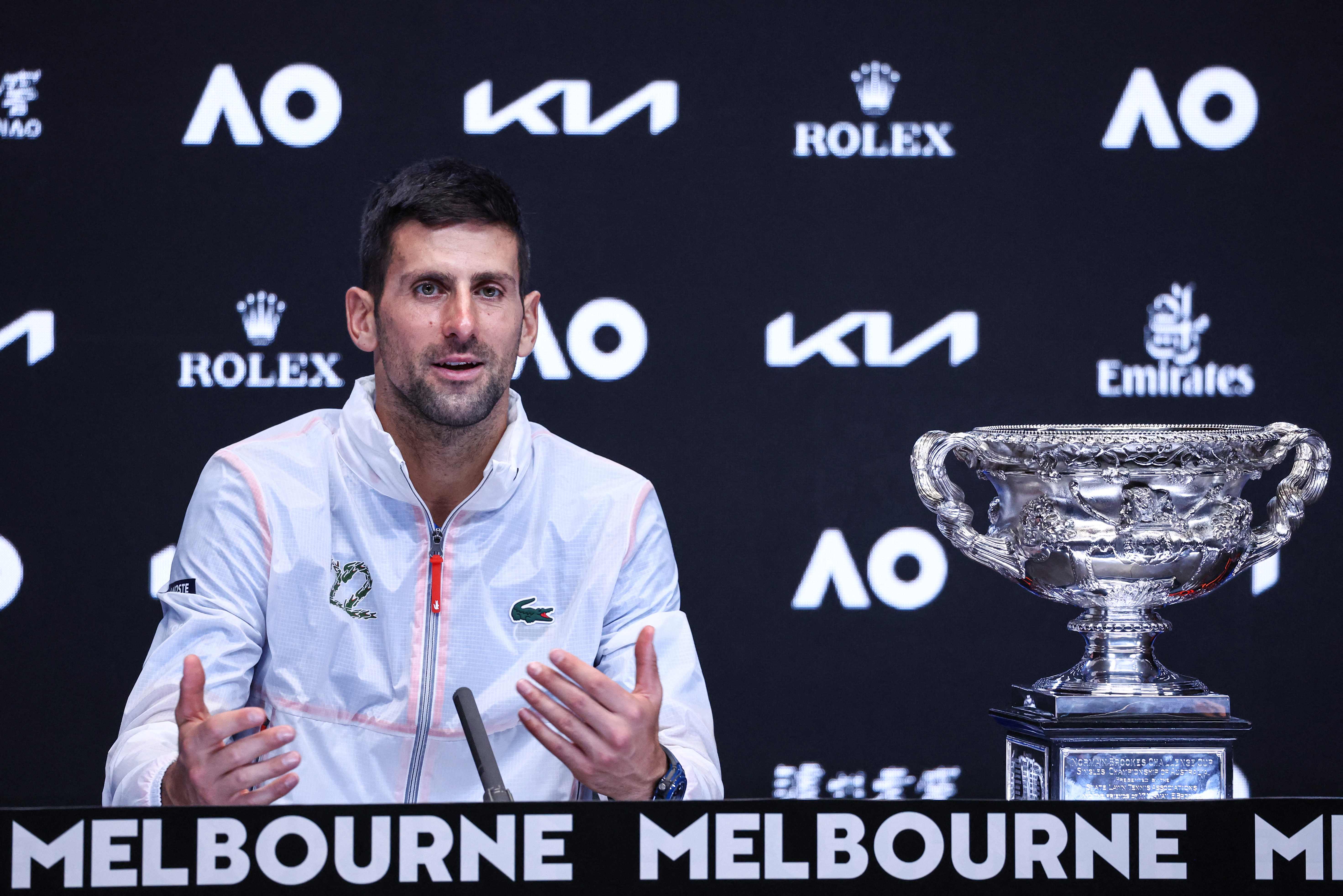 Petenis Serbia Novak Djokovic saat konferensi pers usai menjadi juara Australia Terbuka.