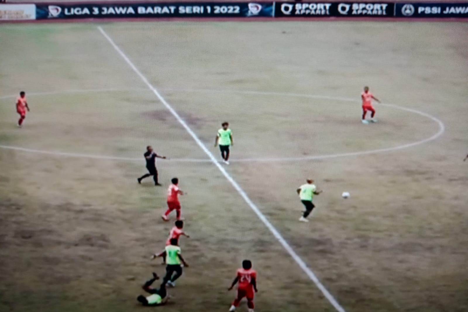 Laga final Liga 3 Jawa Barat 2022 antara Persipasi Kota Bekasi dan Dejan Fc di Stadion Patriot Candrabhaga, Kota Bekasi, Selasa (17/1).