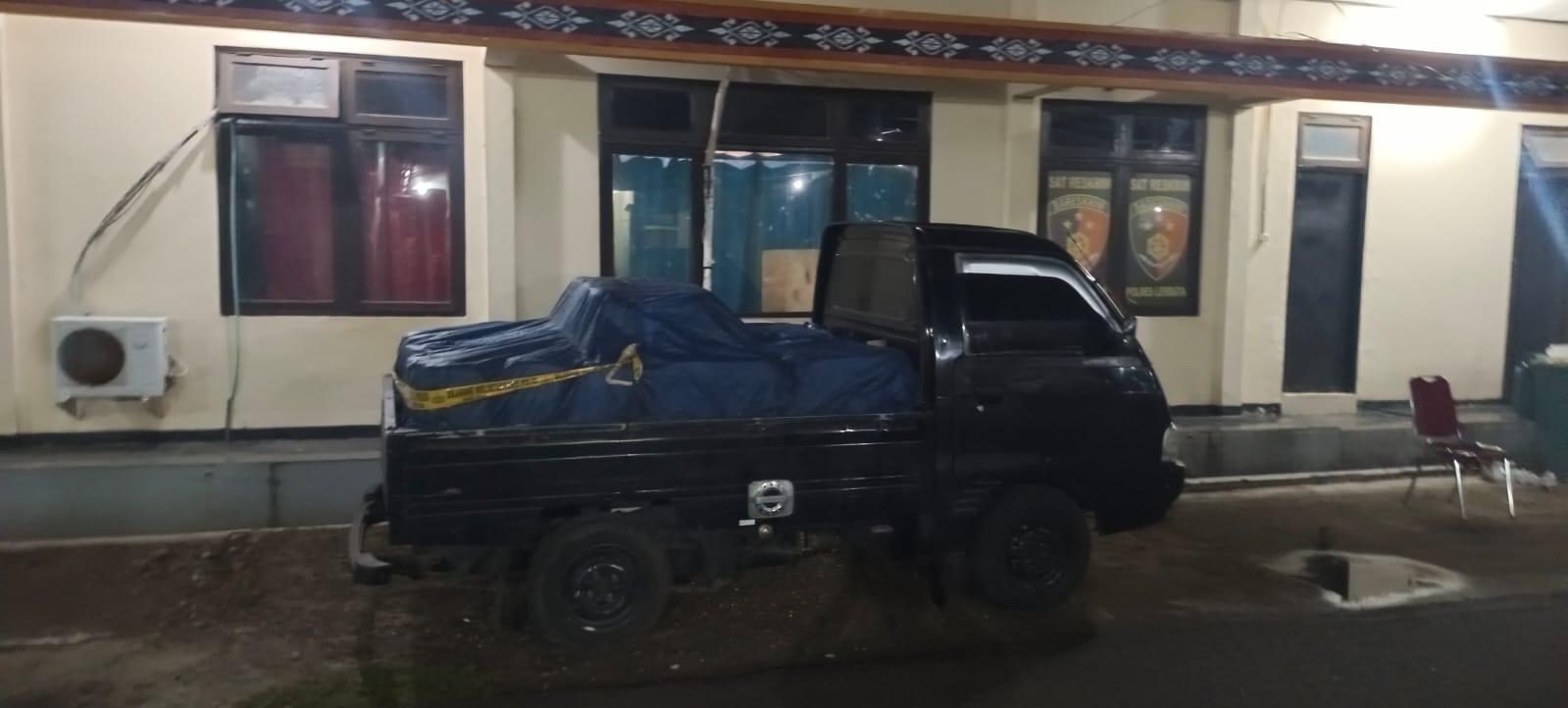 Barang bukti upaya penyelundupan BBM ke wilayah Kabupaten Lembata, NTT sebanyak 1 ton, Kamis (2/2/2023)