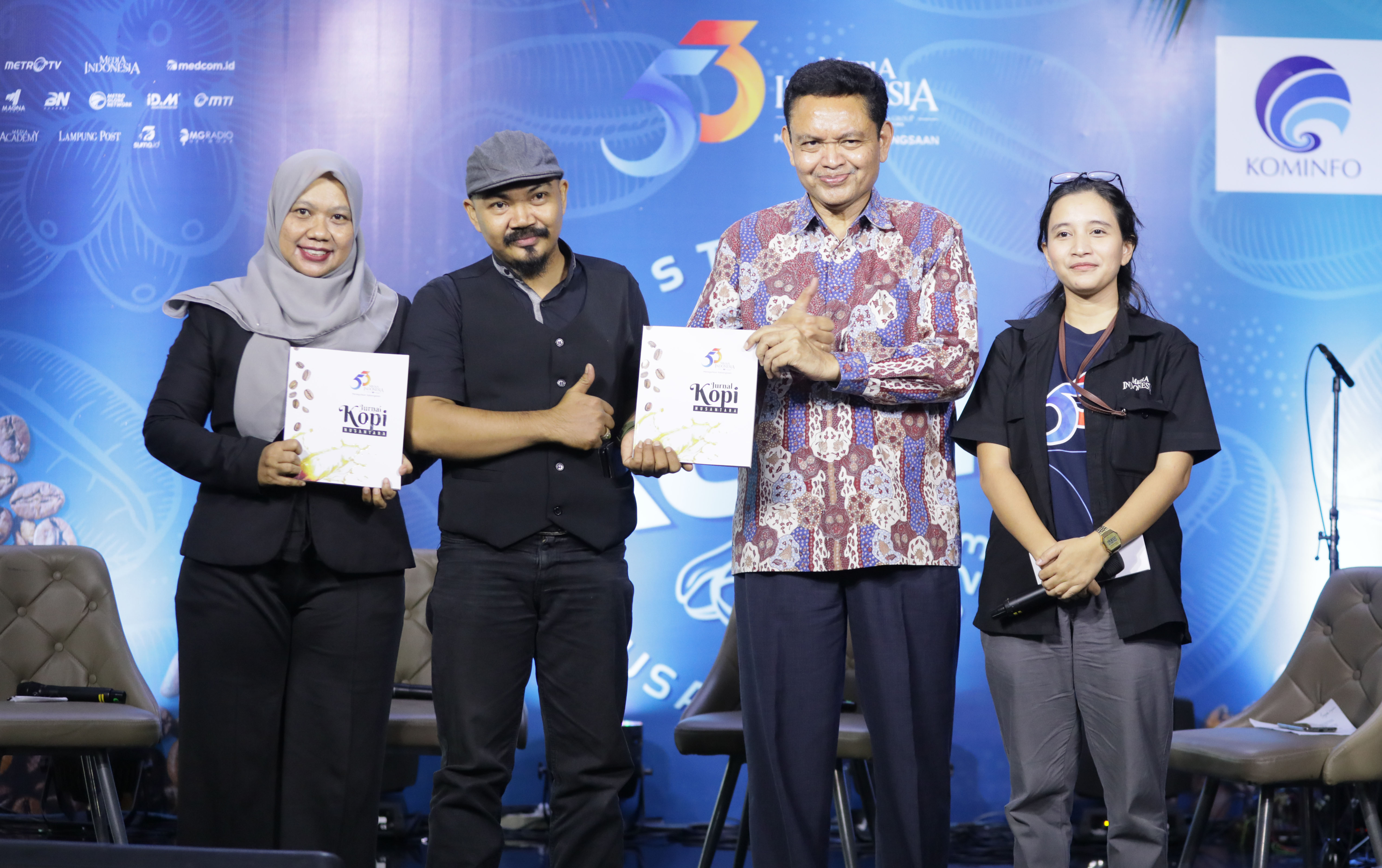 Peluncuran buku Jurnal Kopi di Festival Kopi Nusantara