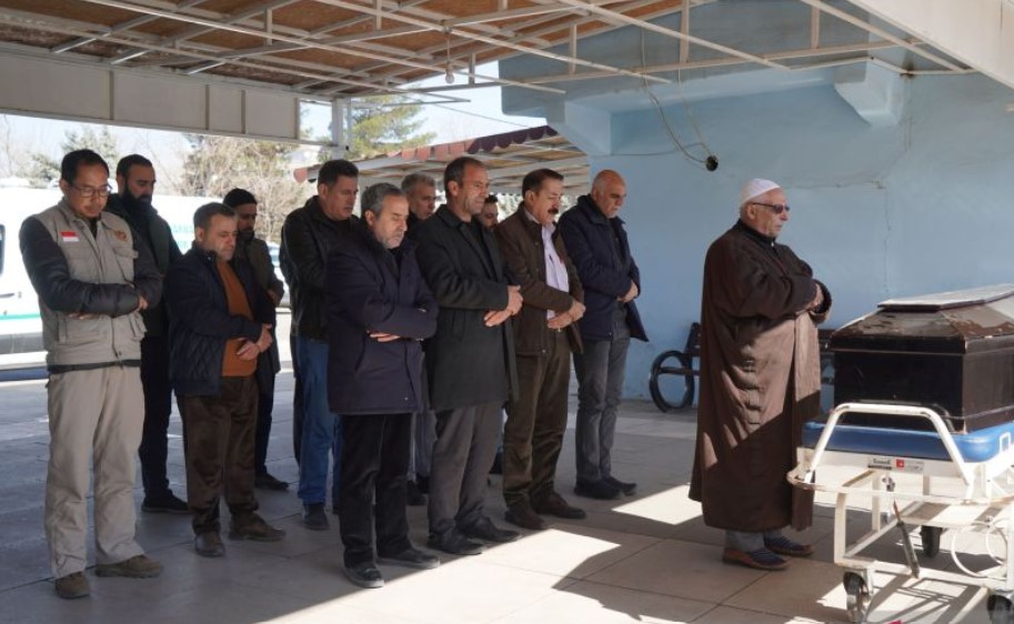 Salat jenazah bagi WNI yang meninggal akibat gempa di Turki, Sabtu (18/2).