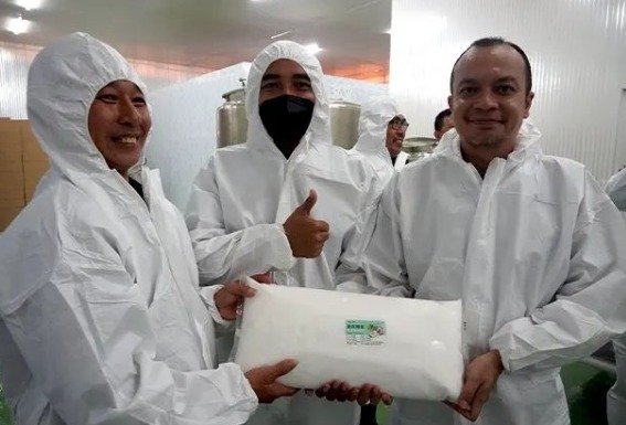 Bea Cukai mengawal ekspor santan beku ke Tiongkok