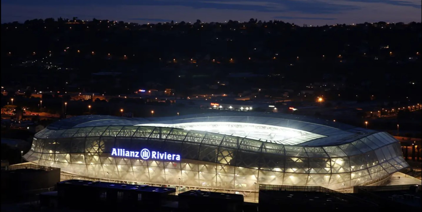 Stadion kandang Nice Allianz Riviera