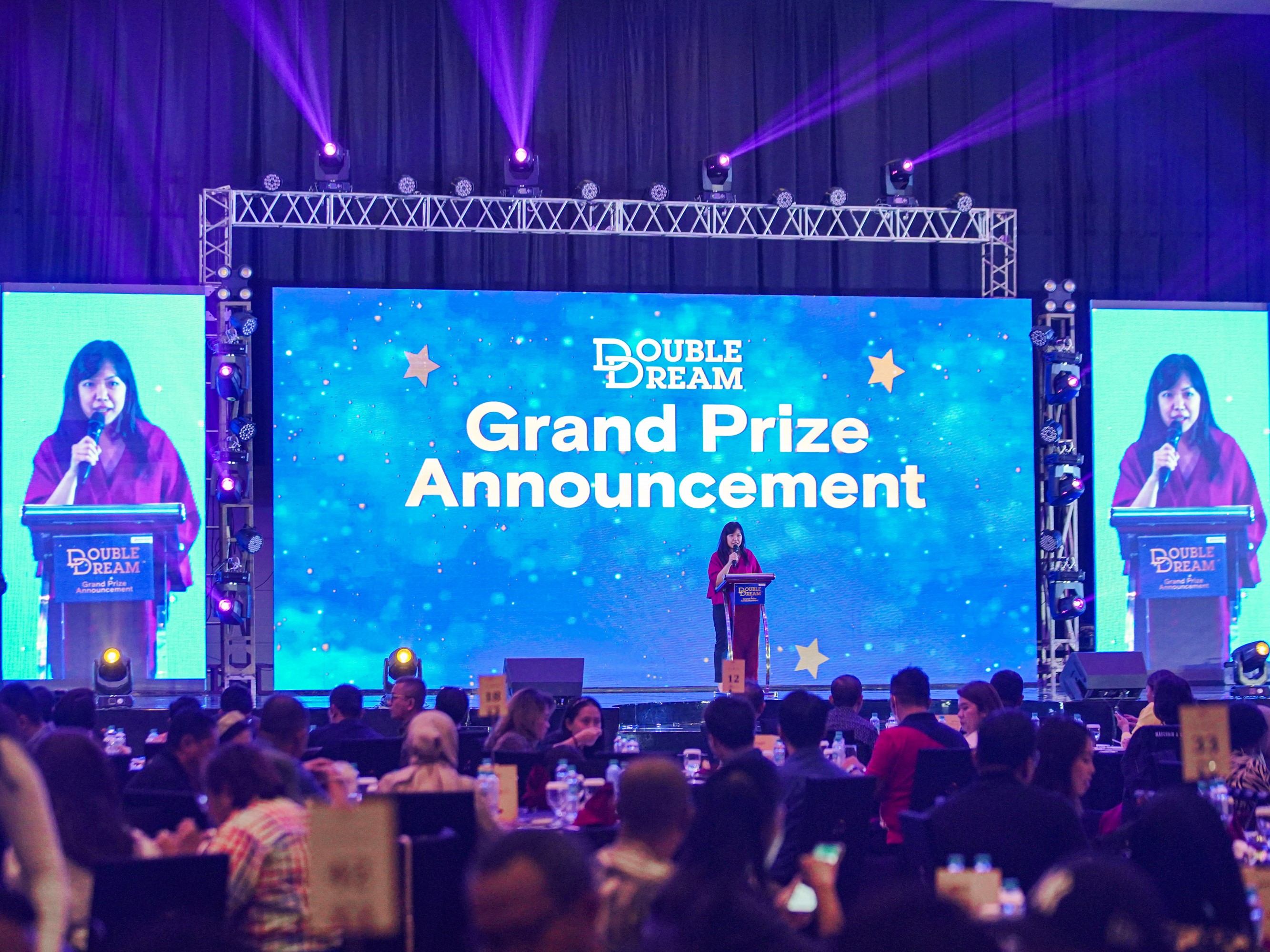 Pengundian grand prize satu apartemen di Southgate Residence.