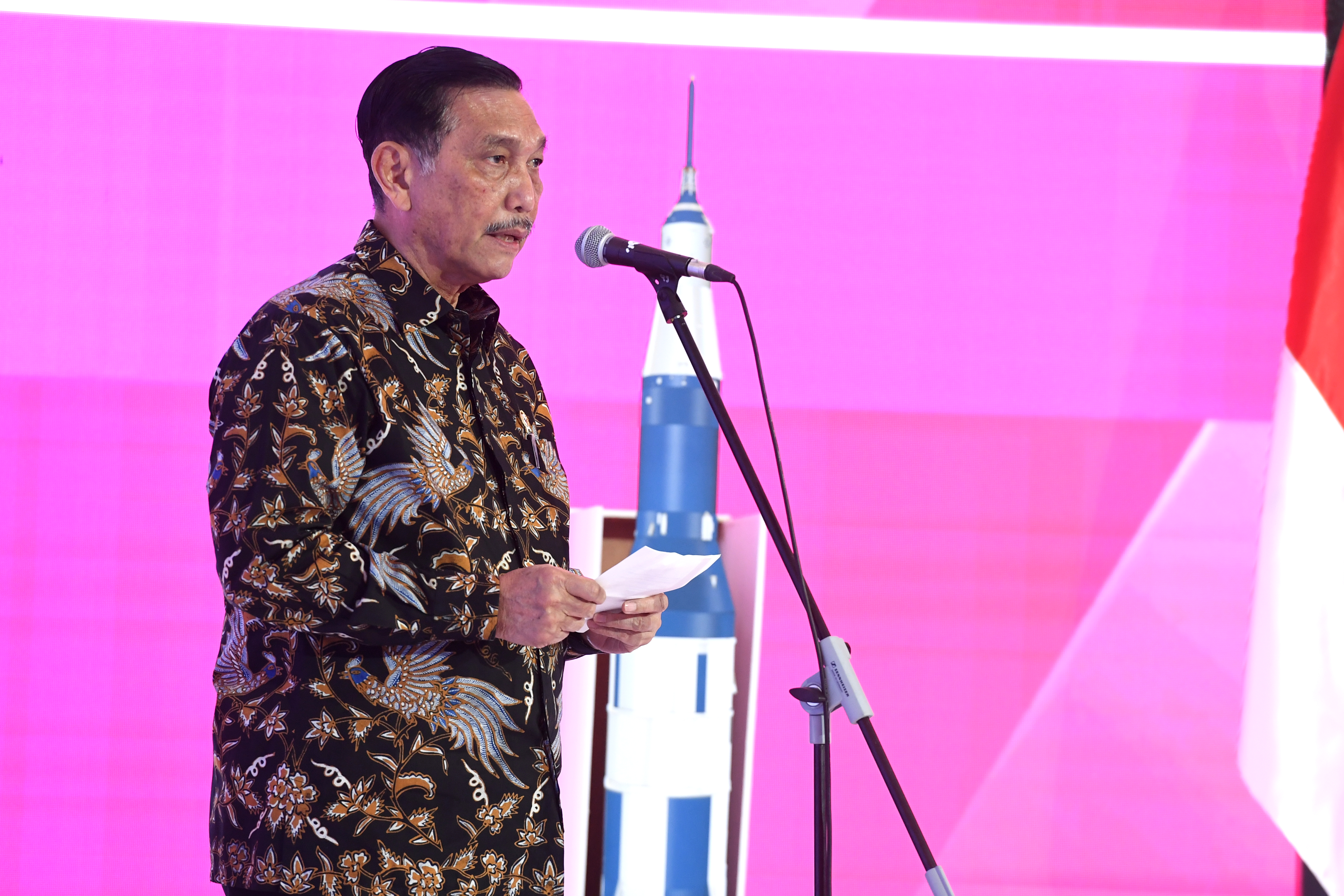 Menteri Koordinator Bidang Kemaritiman dan Investasi Luhut Binsar Panjaitan