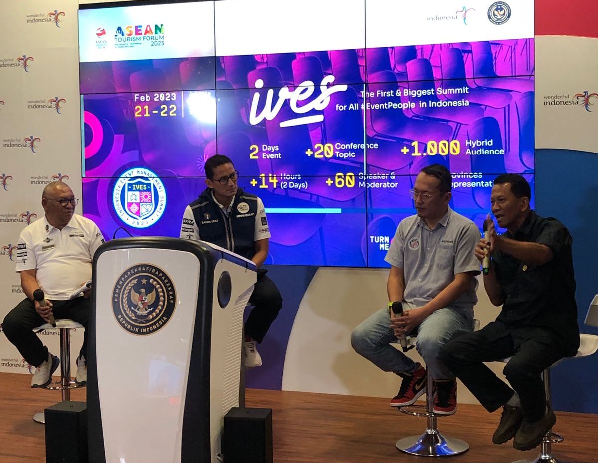 Menparekraf Sandiaga Uno menjadi pembicara pada konferensi pers IVES 2023 di Jakarta. 
