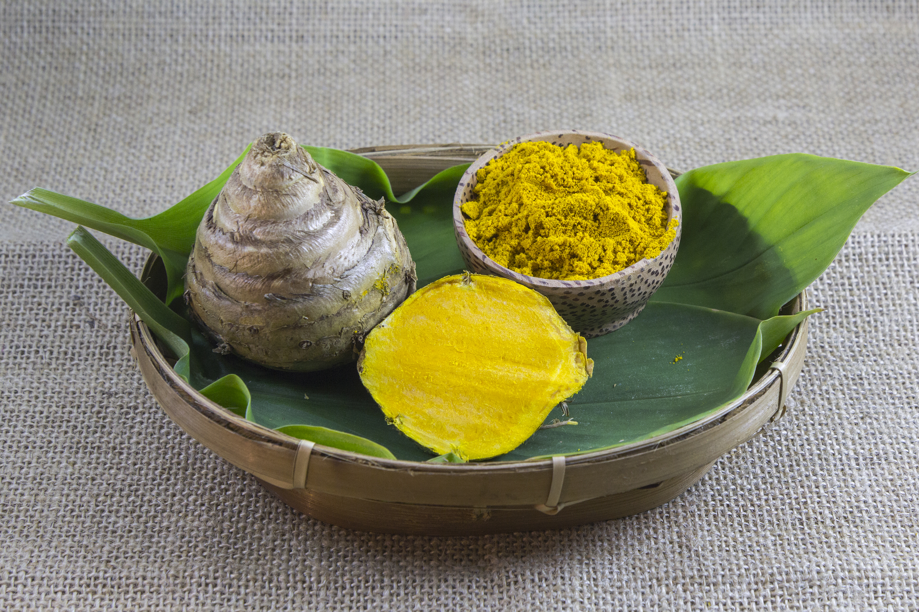 Temulawak atau 'Curcuma zanthorrhiza' adalah tumbuhan obat tradisional yang mempunyai khasiat termasuk untuk bahan skincare.