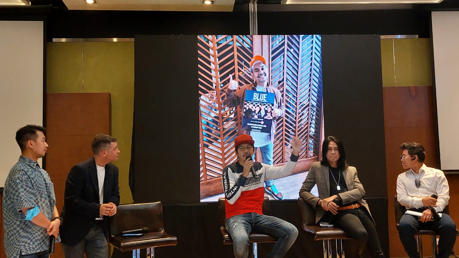 Konferensi Pers konser grup band Blue
