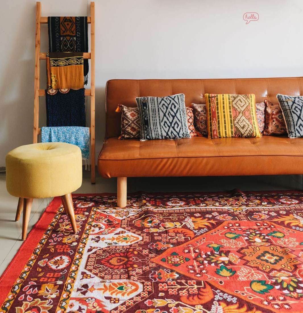 PT Terang Cahaya Abadi Sejati mendaur ulang sampah fashion menjadi berbagai macam produk salah satunya karpet.