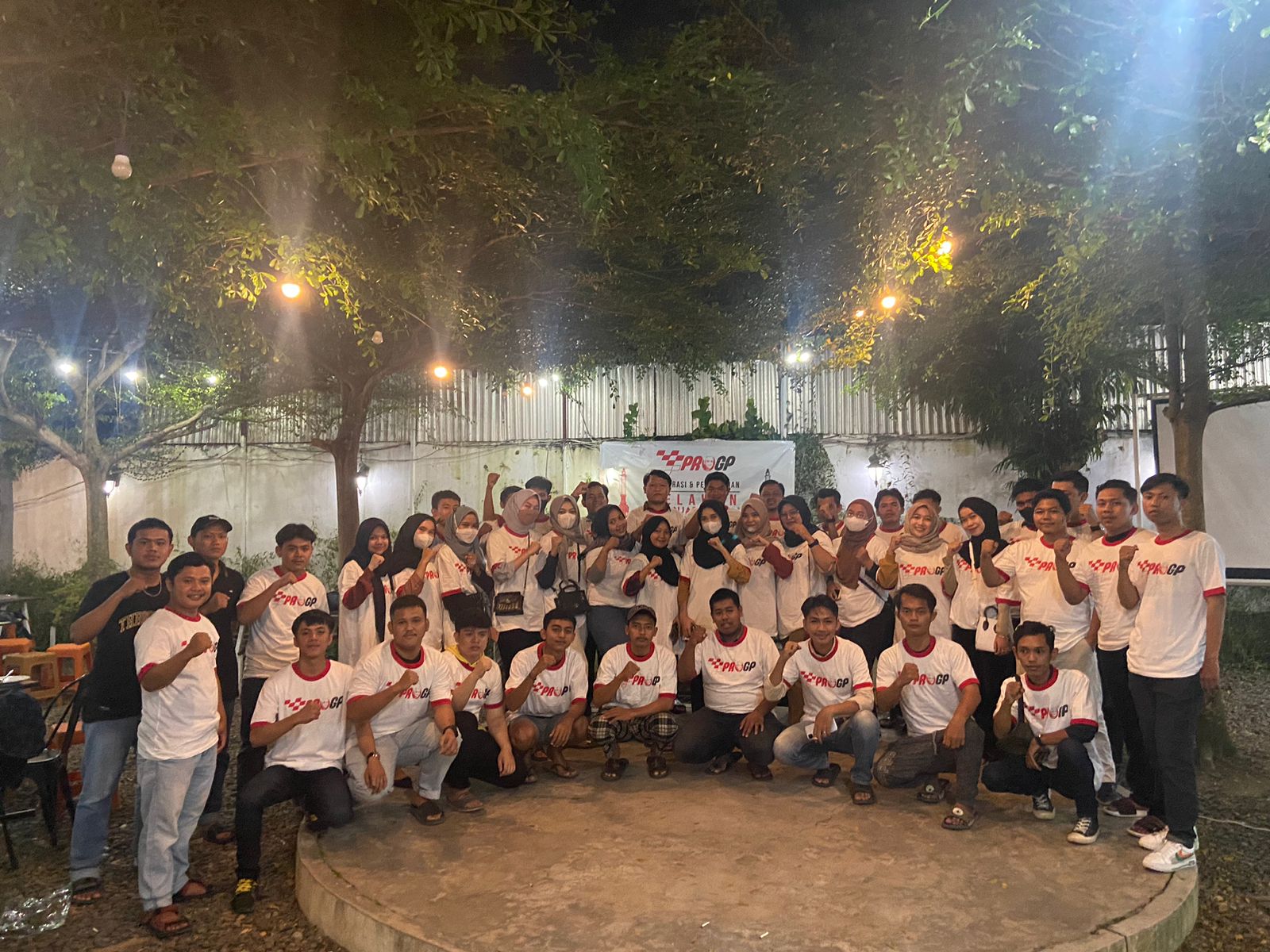 Pengukuhan Relawan ProGP se-Provinsi Jambi, di Kota Jambi, Jumat (10/2)