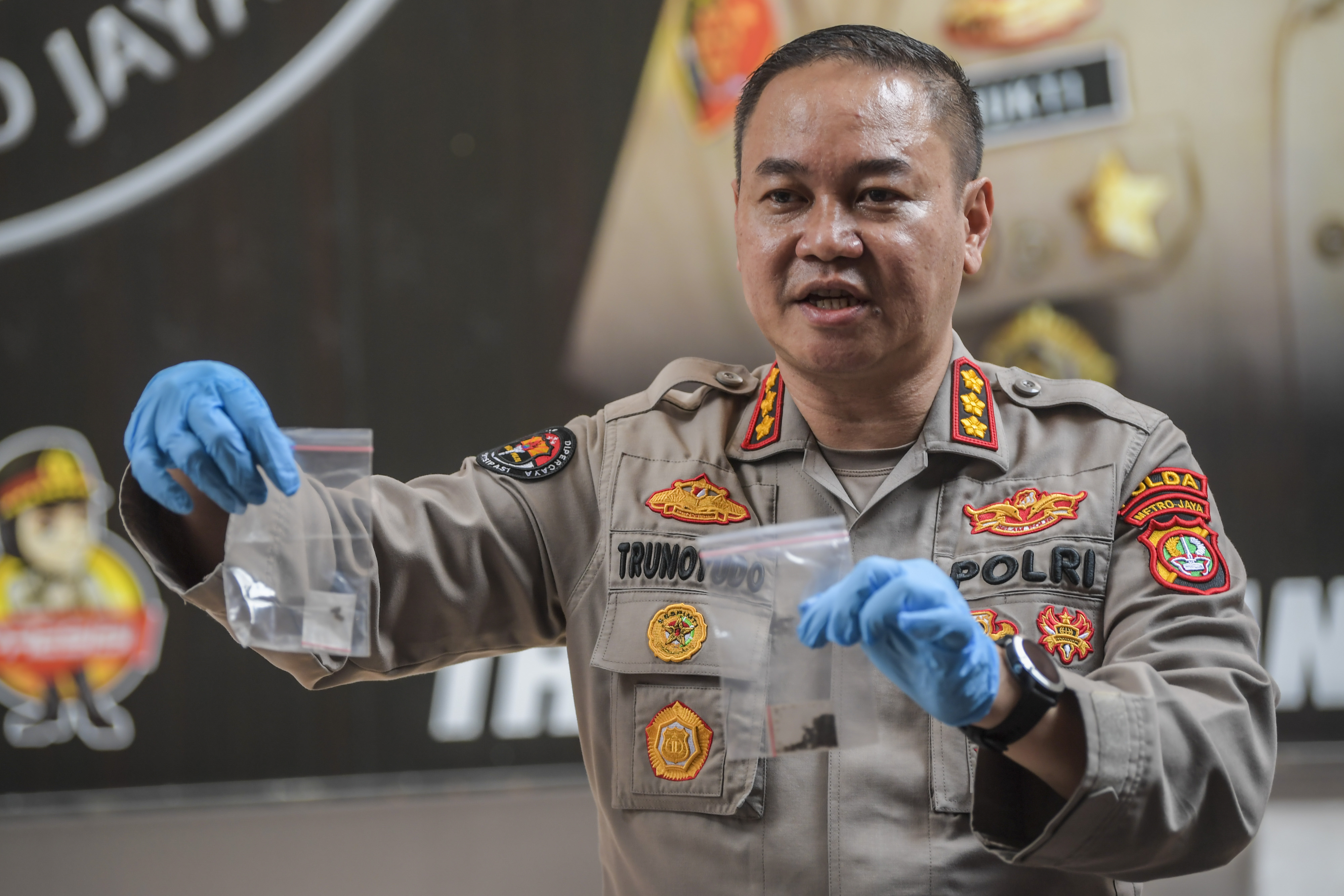 Kabid Humas PMJ Kombes Trunoyudo Wisnu Andiko saat memberikan keterangan pers.