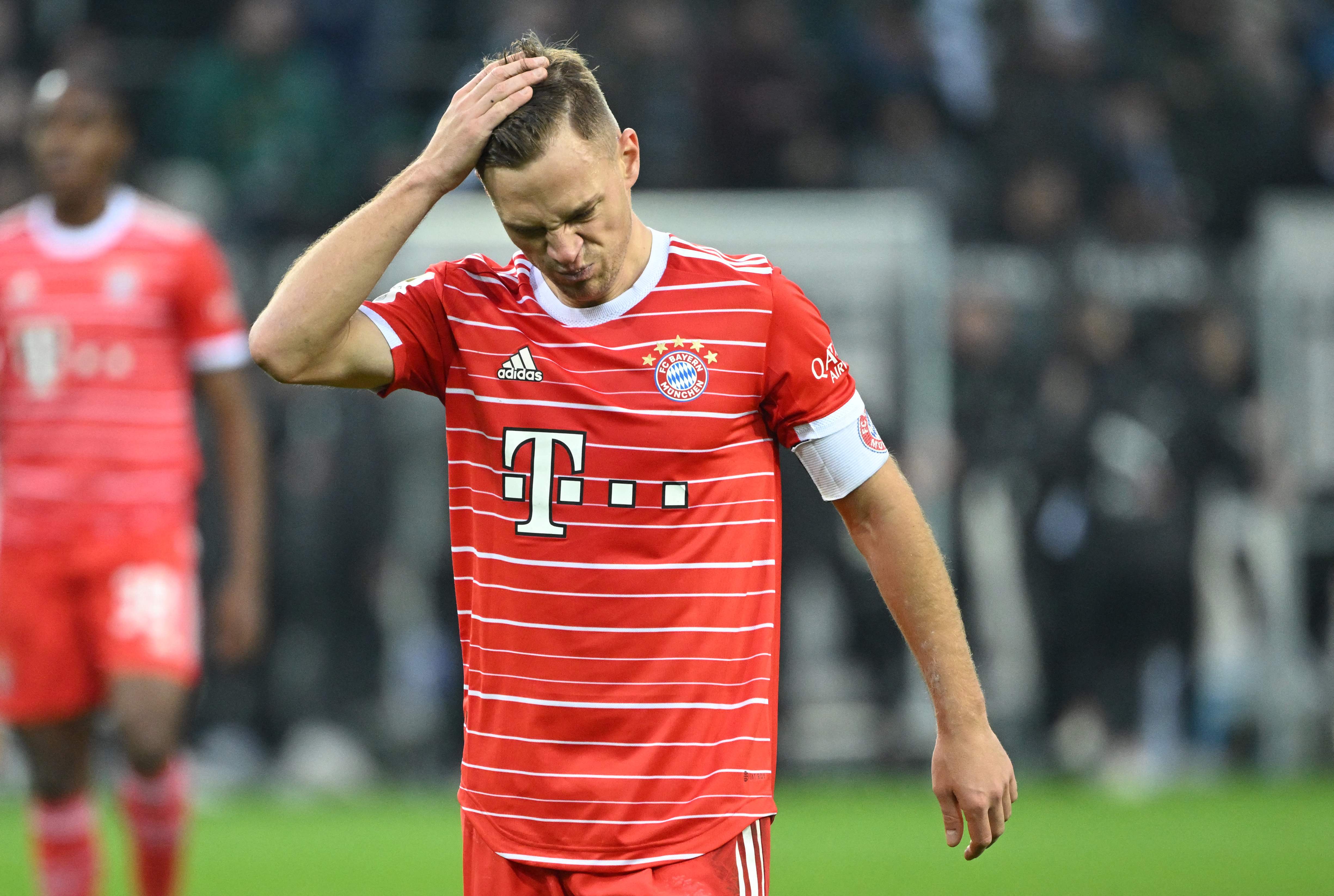 Bayern Tergelincir di Kandang Gladbach