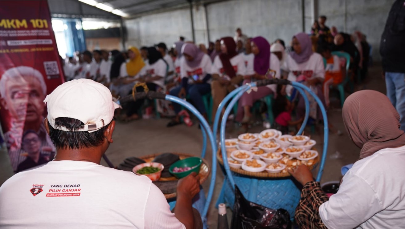 Sahabat Ganjar Gelar Sosialisasi Digital Marketing UMKM di Cirebon