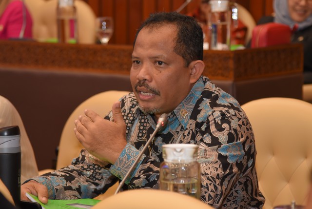 Anggota Komisi IV DPR RI Johan Rosihan. 