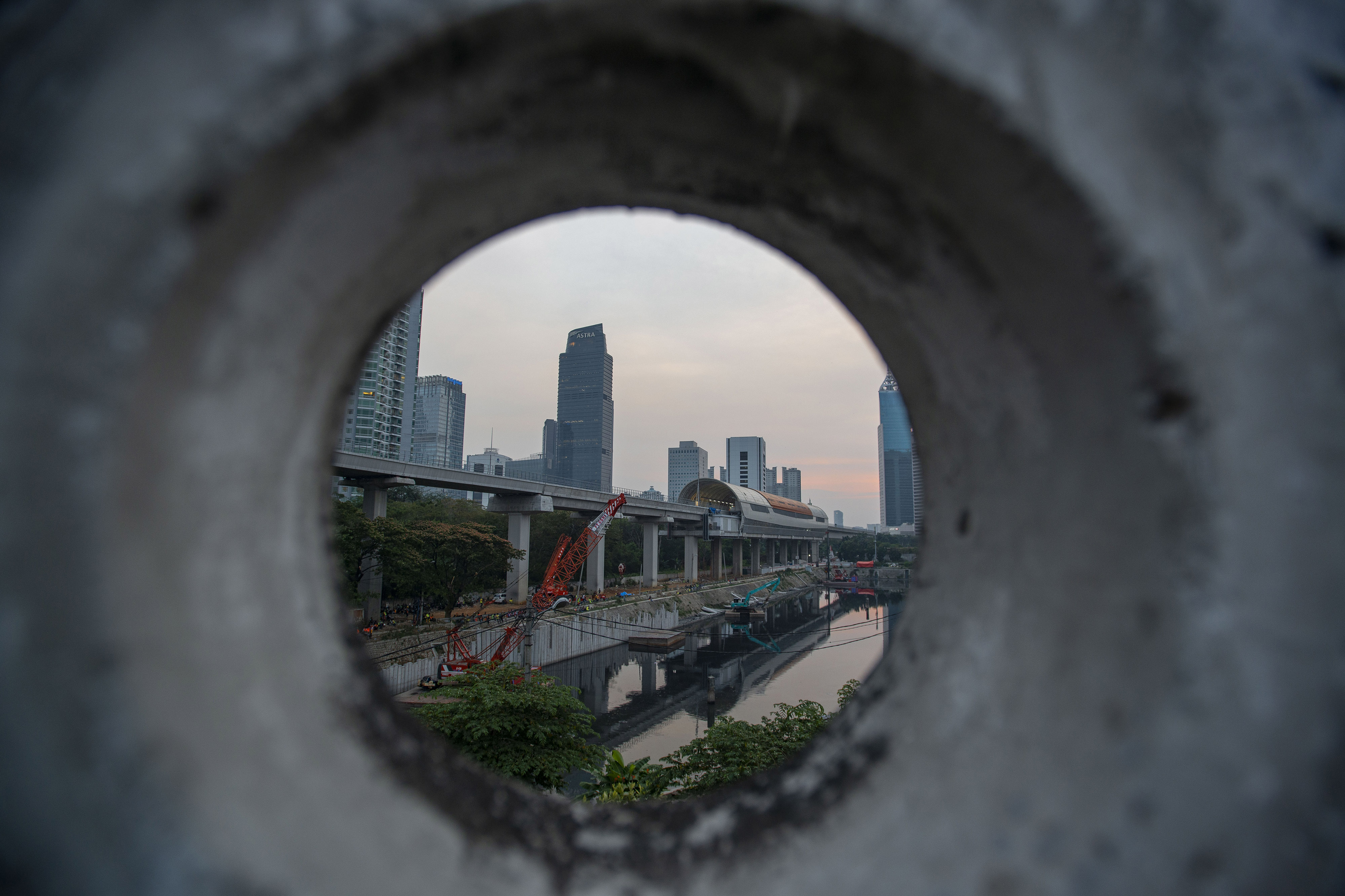 Potret pembangunan proyek infrastruktur di wilayah Ibu Kota.