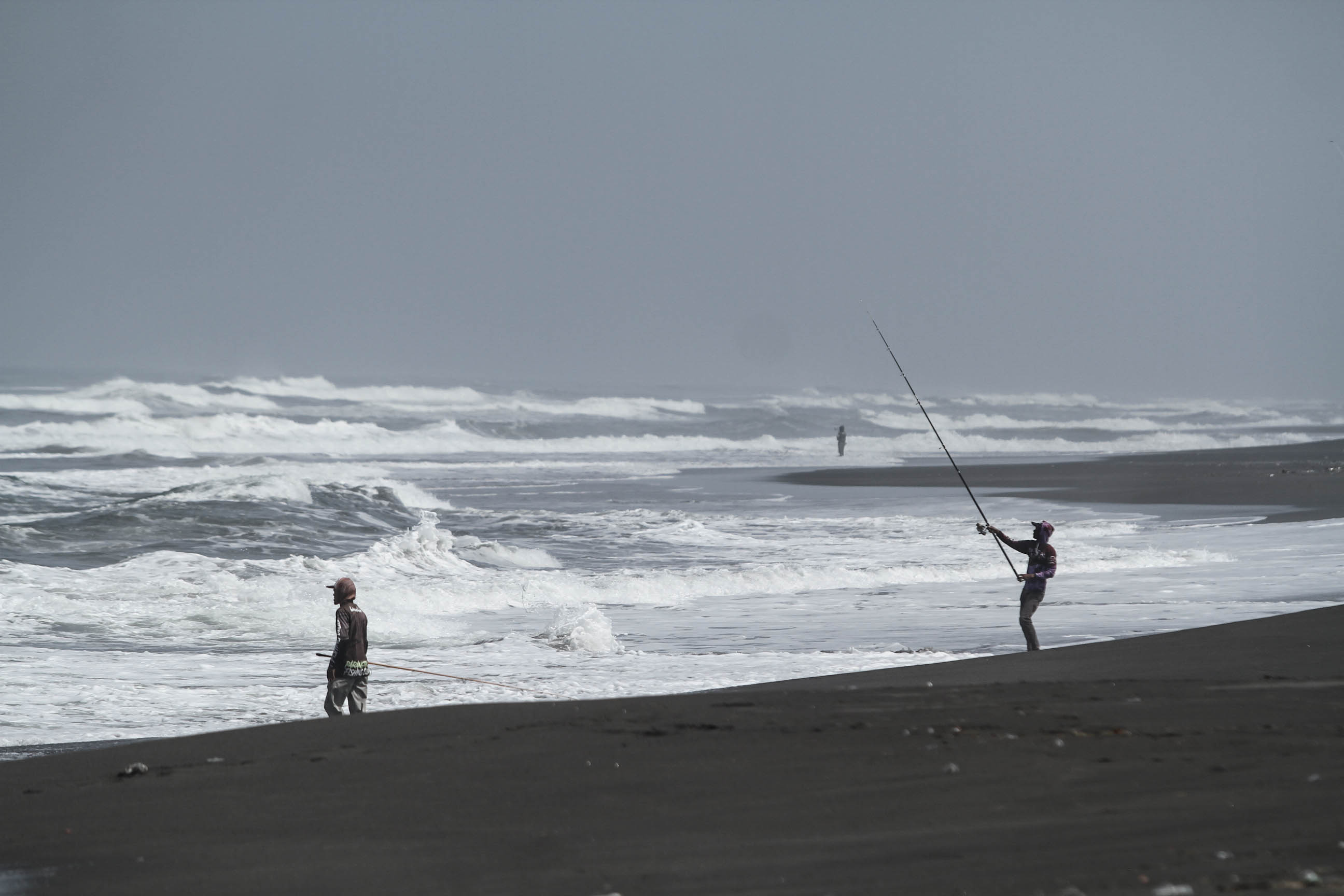 Ilustrasi gelombang tinggi
