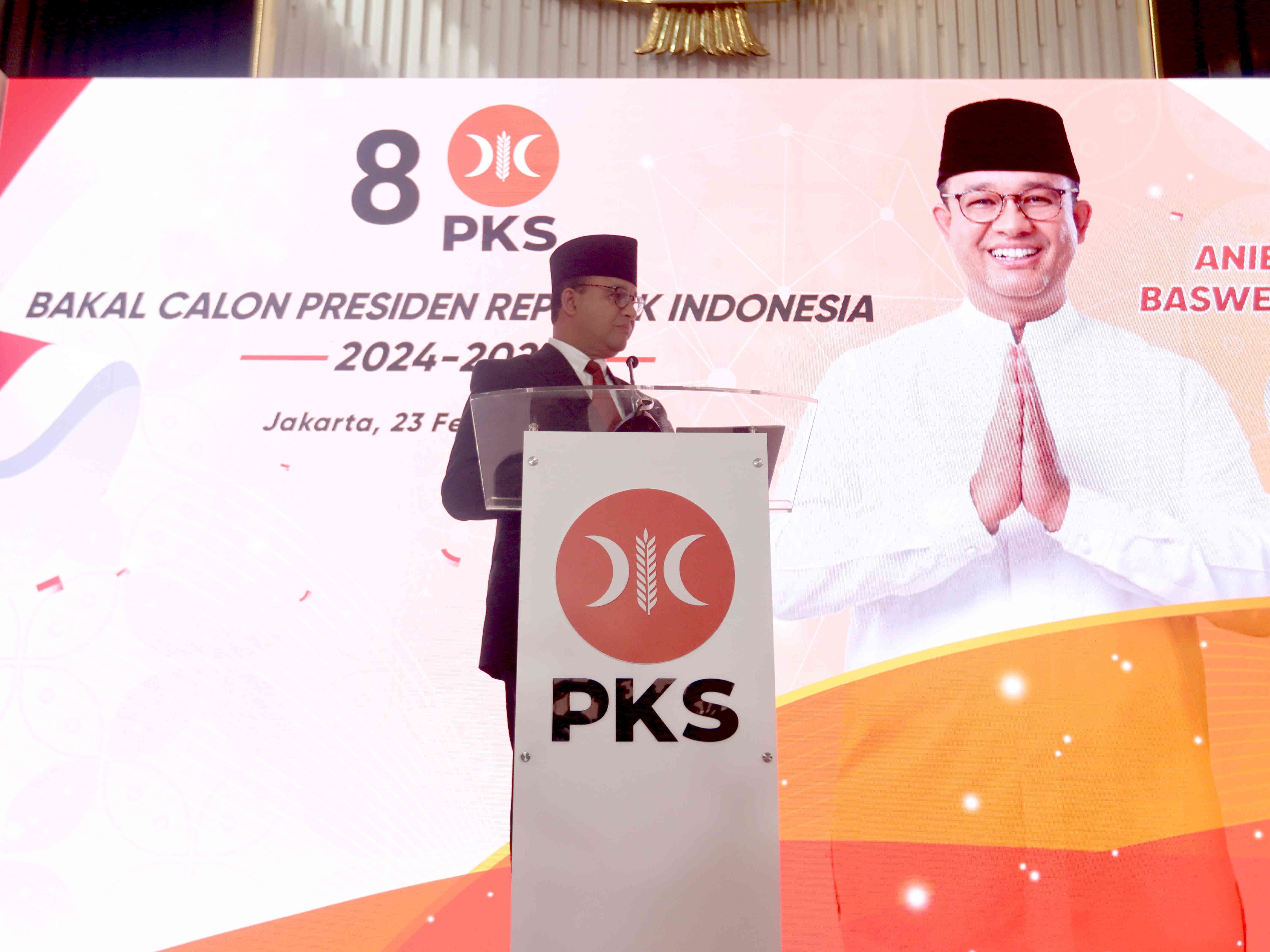Bakal Calon Presiden Partai NasDem Anies Baswedan berpidato usai pembacaan hasil keputusan musyawarah majelis syuro VIII PKS di Jakarta.