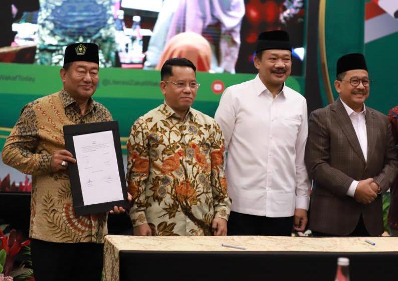 Penandatanganan MoU komitmen kolaborasi pendistribusian dan pendayagunaan dana zakat, infak, sodaqoh (ZIS) dan dana sosial keagamaan