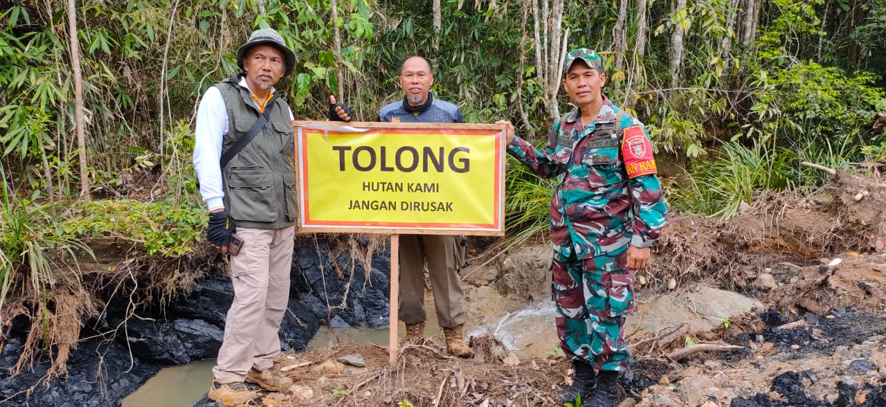 : Petugas merazia aktivitas tambang ilegal di kawasan hutan Pegunungan Meratus Kalsel, foto diambil pada 19-10-2022