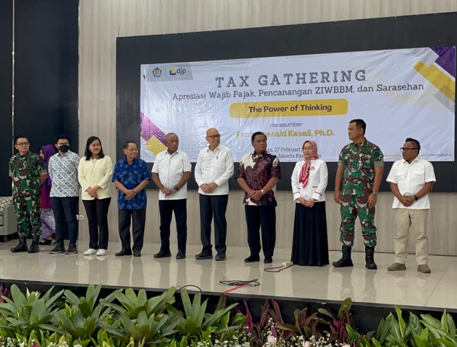 Tax Gathering dan pemberian penghargaan pada wajib pajak di KPP Pratama Pasar Rebo