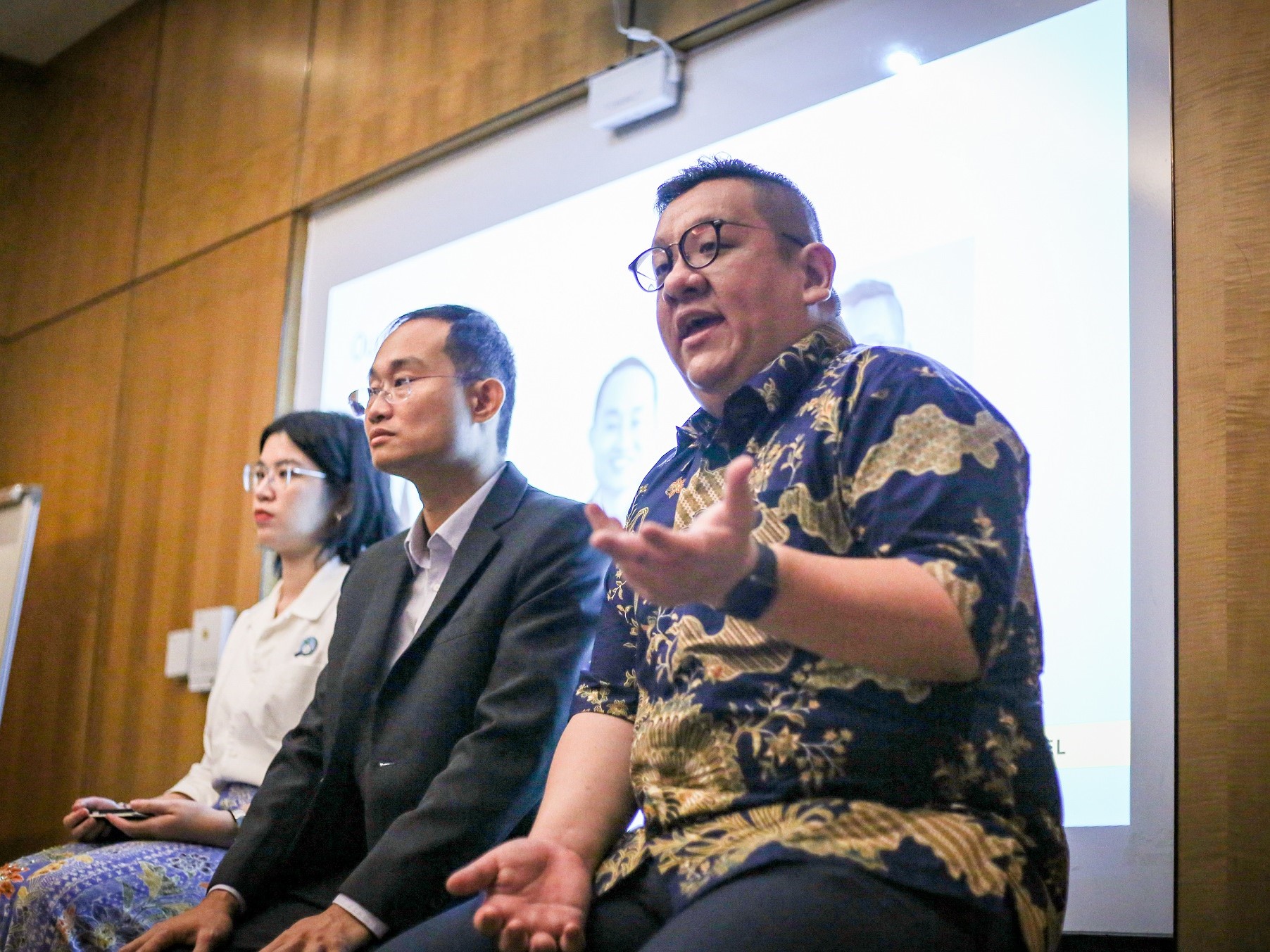 Ceria dan menyenangkan akan menjadi kunci utama untuk mencuri hati konsumen Indonesia, terlebih di tengah tantangan resesi ekonomi.