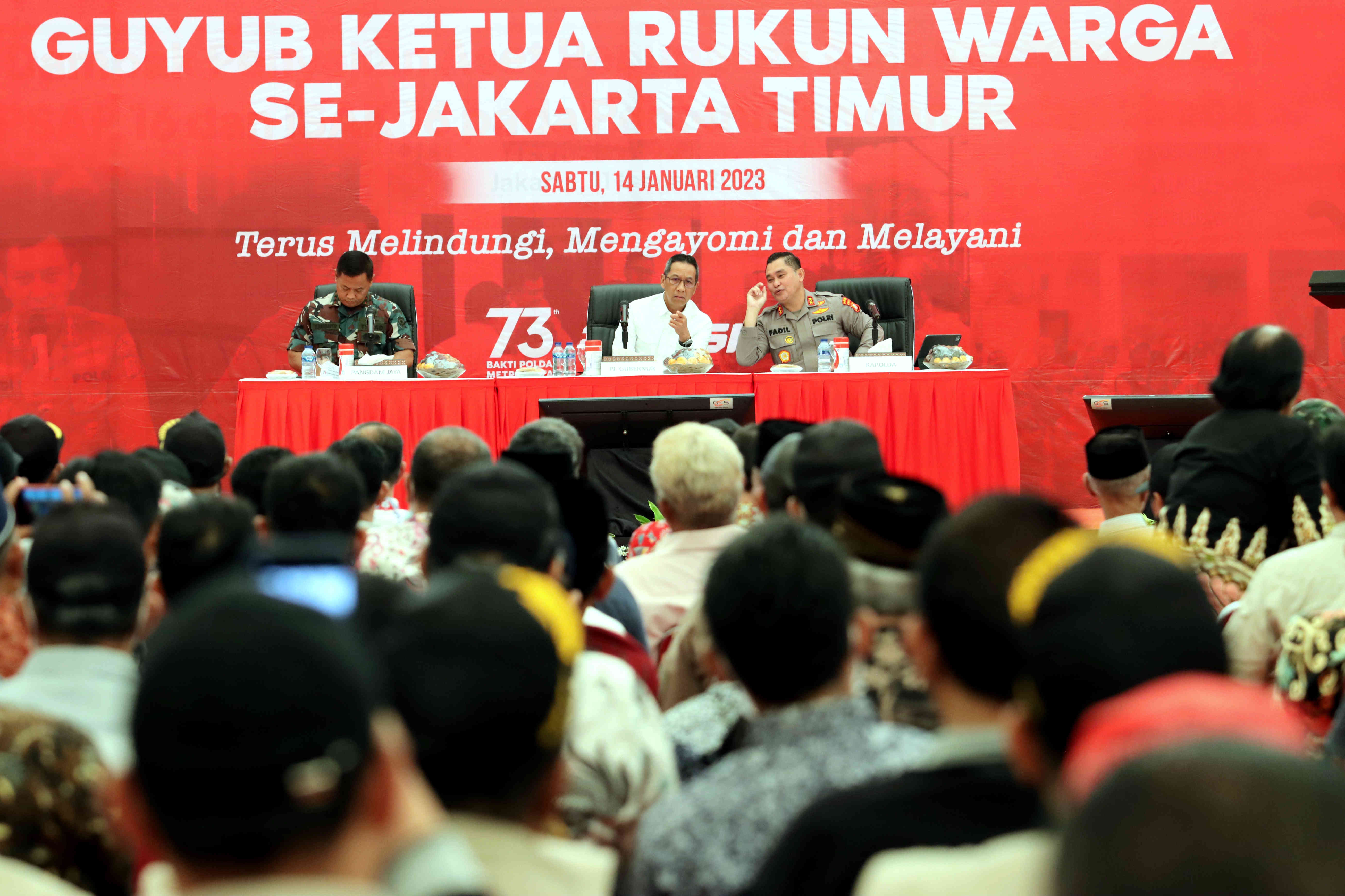 Kapolda Metro Jaya, Irjen Pol Fadil Imran, bersama Penjabat (PJ) Gubernur DKI Jakarta Heru Budi Hartono, dan Pangdam Jaya, Mayjen TNI Untung