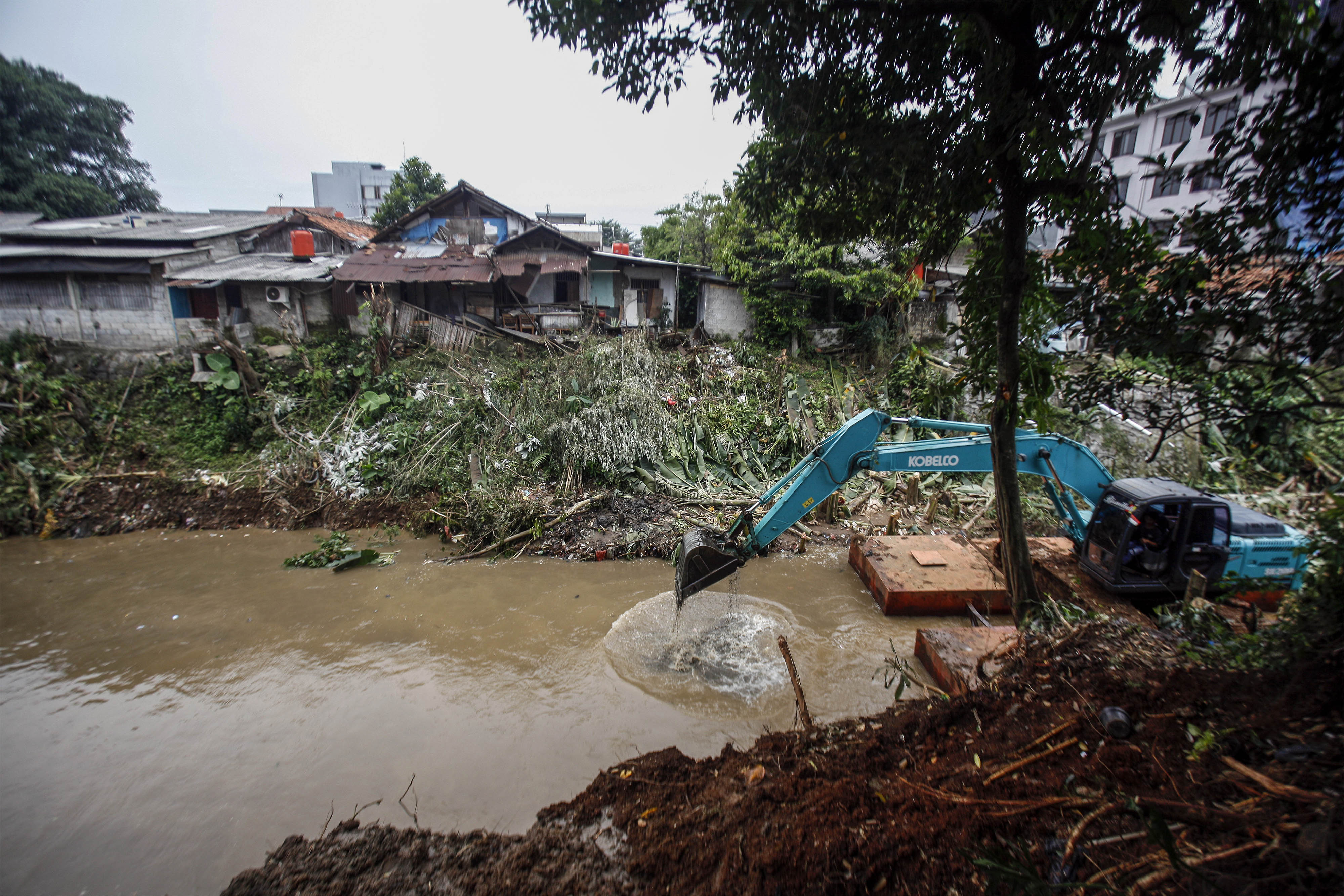 Ilustrasi normalisasi