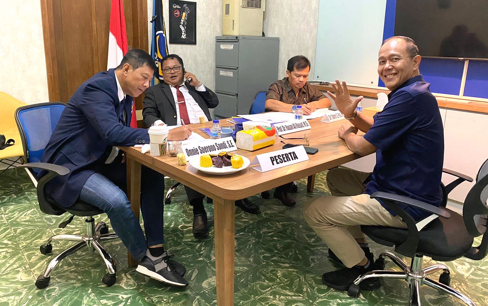 Ayep Zaki saat wawancara dengan tim dari NasDem.