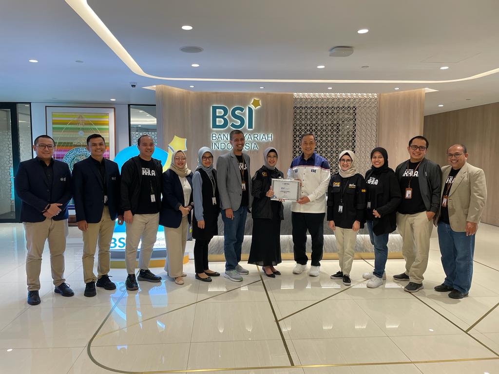 Pemberian penghargaan untuk BSI