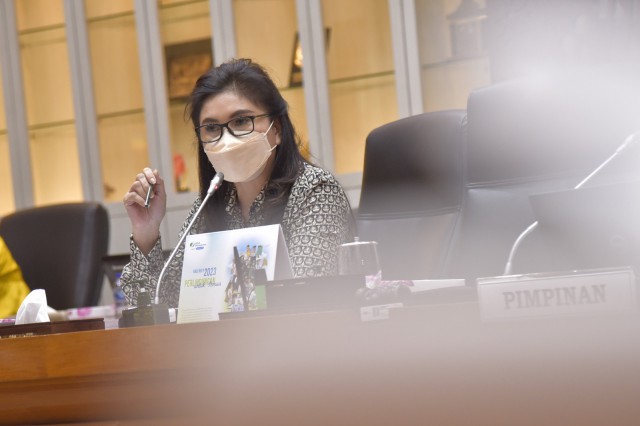 Ketua Komisi IX DPR Felly Esterita Runtuwene