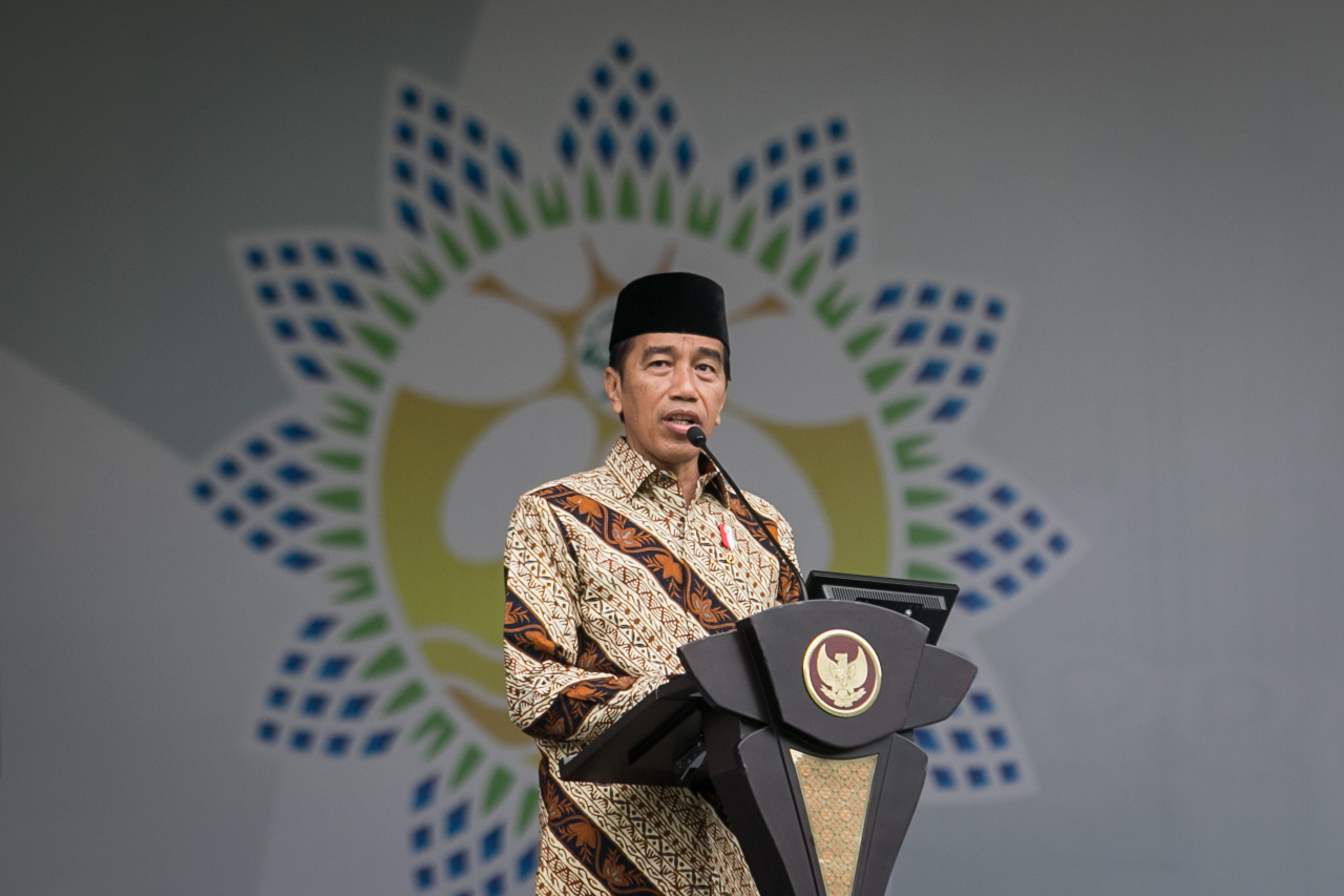 Presiden Jokowi memberikan sambutaan dalam acara yang digelar Muhammadiyah.
