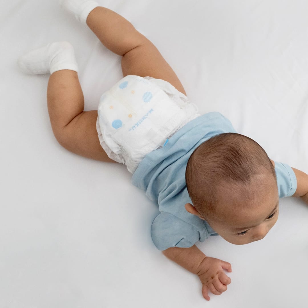 Ilustrasi. Bayi mengenakan popok yang sekali pakai atau 'disposable pants'. 