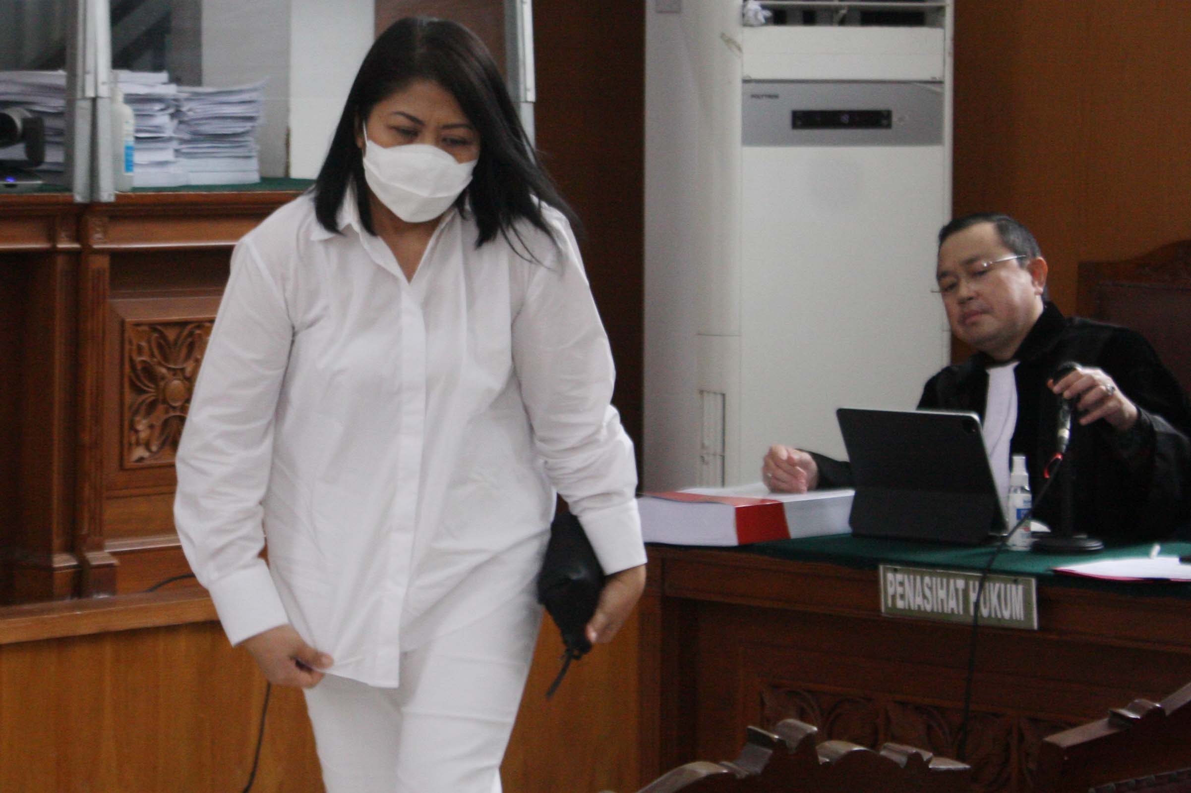 Terdakwa kasus pembunuhan berencana Brigadir Yosua Hutabarat, Putri Candrawathi 